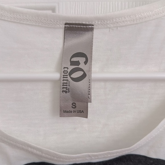 Go Couture Gray and White Graphic Tee - Picture 3 of 5